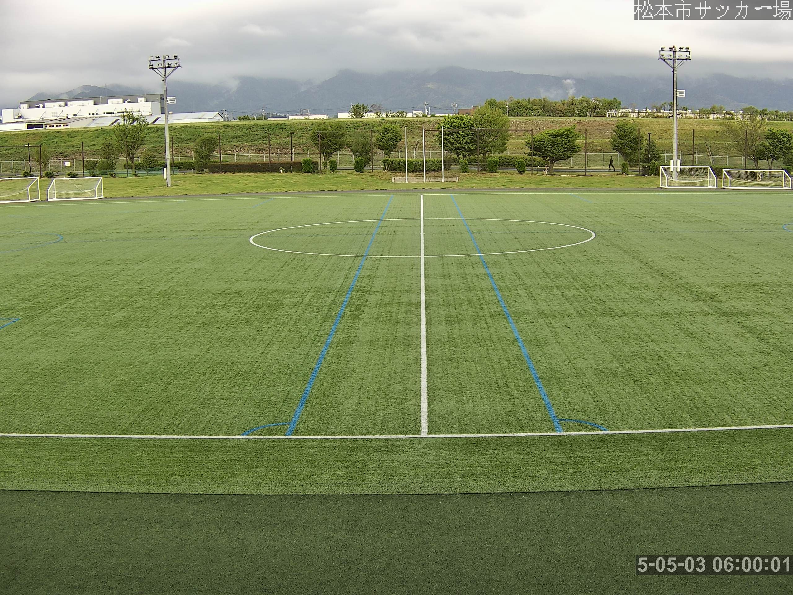 松本市サッカー場の映像